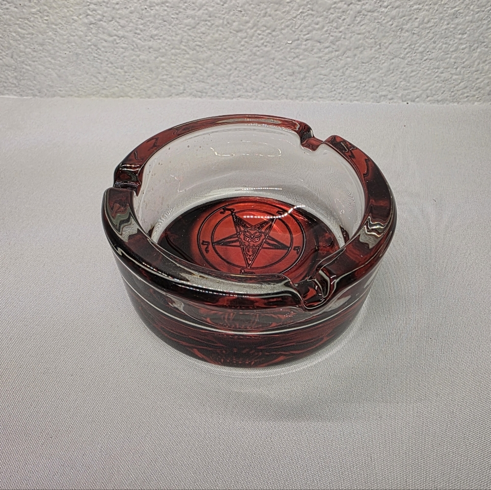 Ashtray Cigarette Smoke Room Shop Skull Pentagram Glass Tray Red And Black